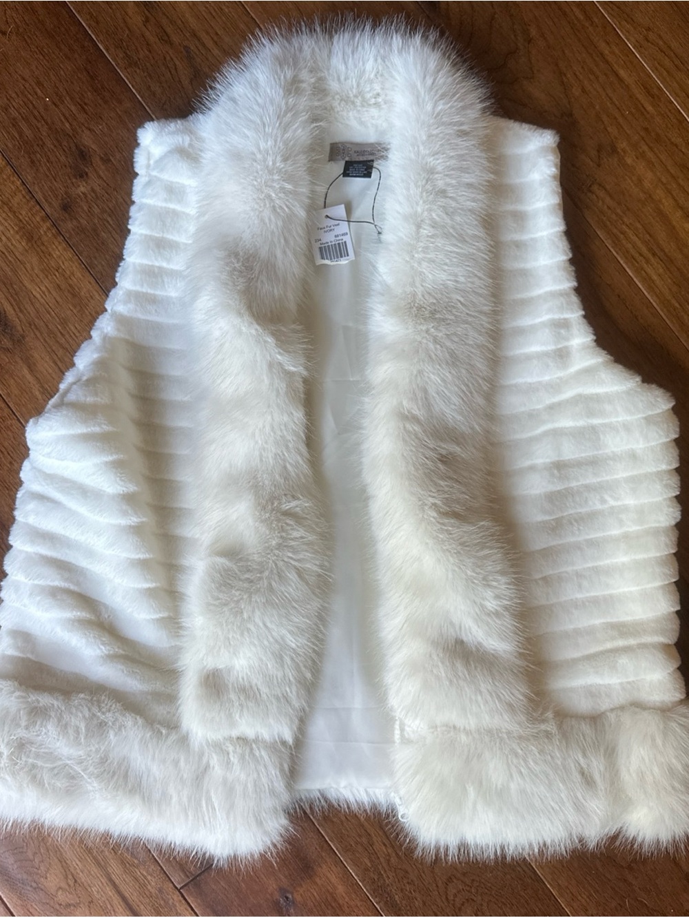 kaleidoscope Faux Fur White Vest NWT Ivory Coquette Girl Womens Zip